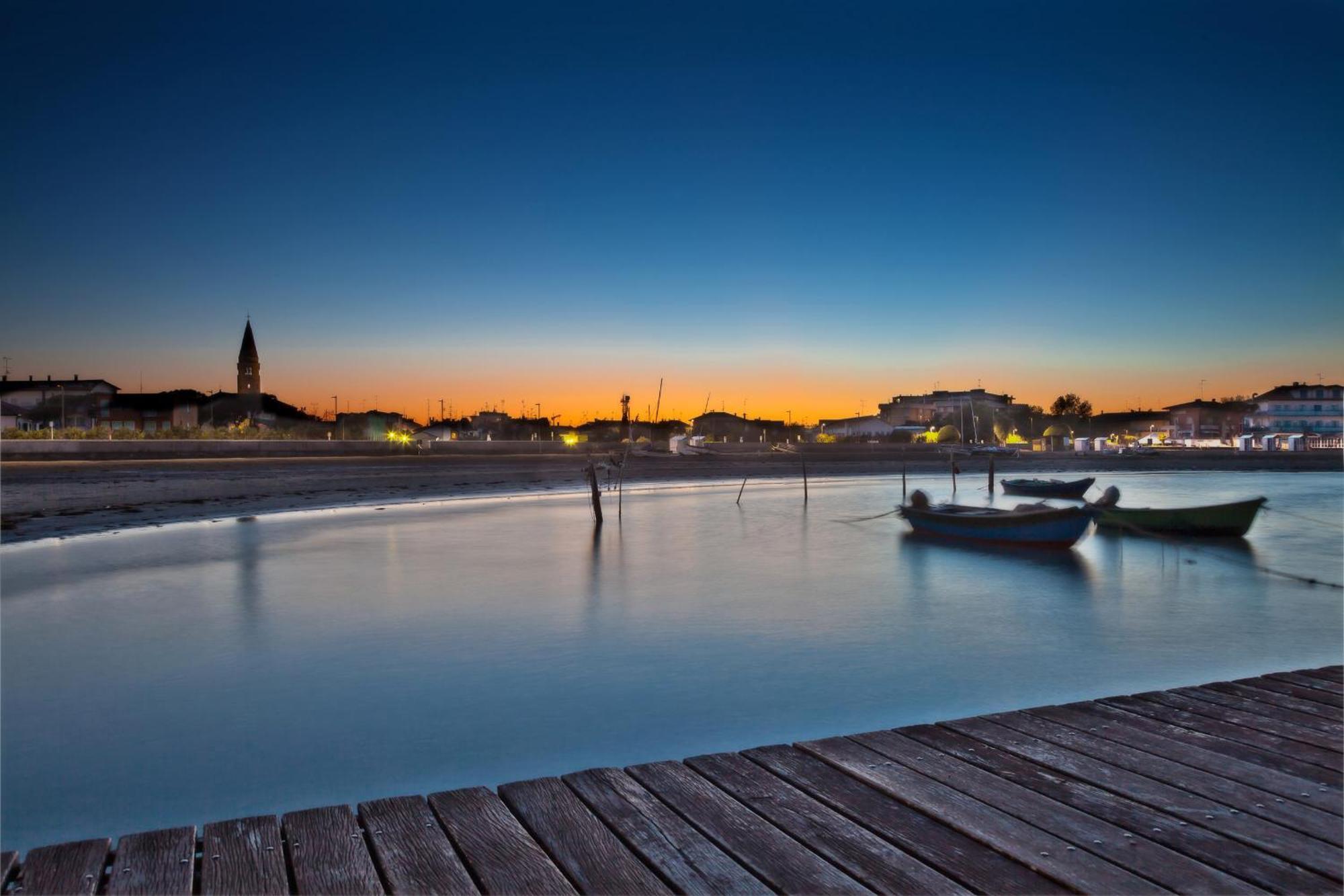 Ferrari Apartments Levante Caorle Exteriér fotografie