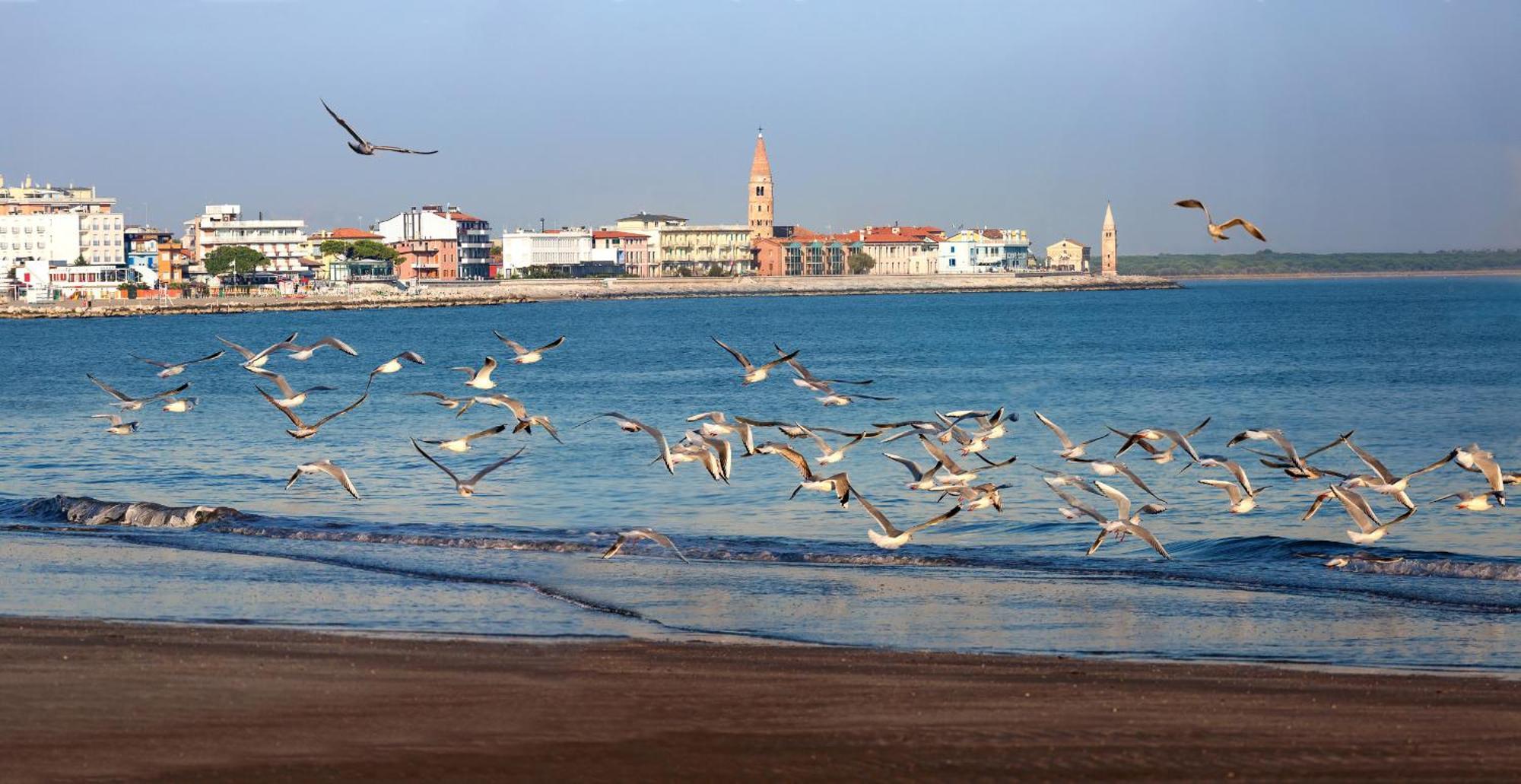 Ferrari Apartments Levante Caorle Exteriér fotografie